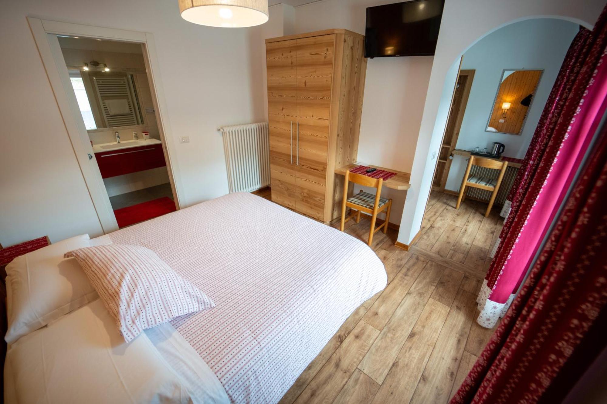 B&B Bucaneve Vigo di Fassa Room photo