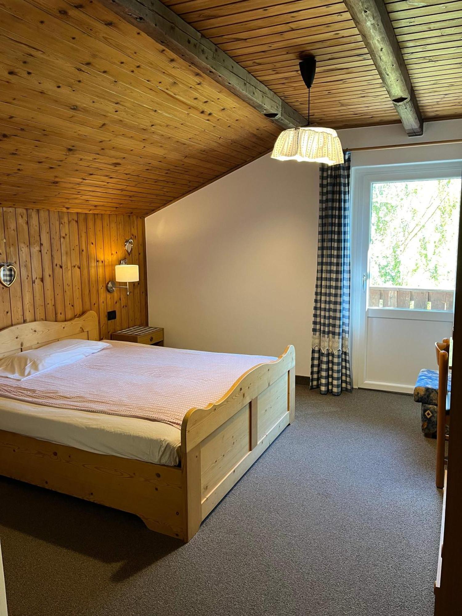 B&B Bucaneve Vigo di Fassa Room photo