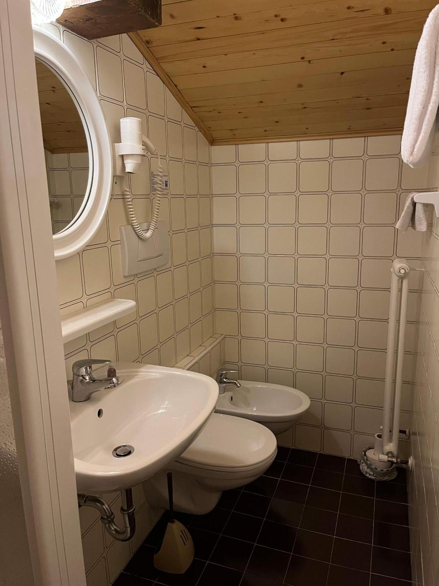 B&B Bucaneve Vigo di Fassa Room photo